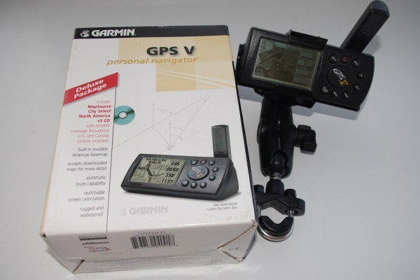 Garmin GPS V su Ram Mount firmos laikikliu